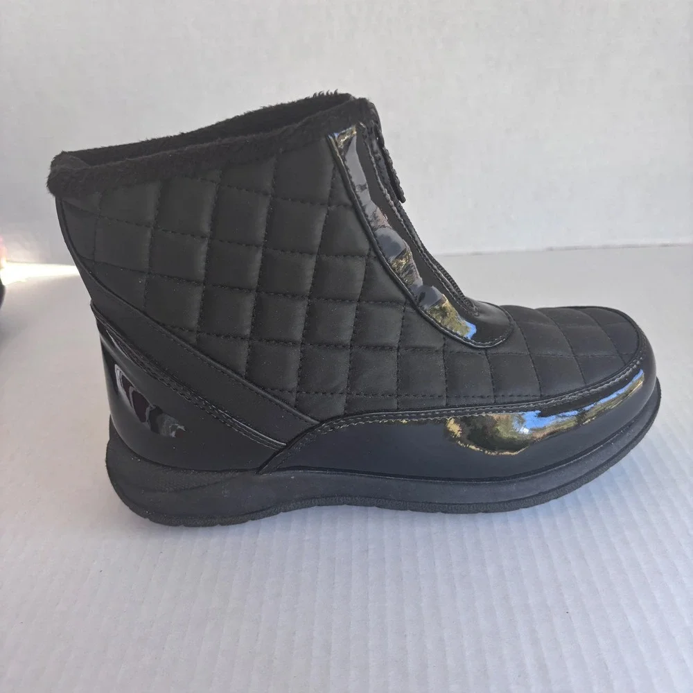 Totes Women's Black Quilted Zip Winter Snow Boots Size 6‎